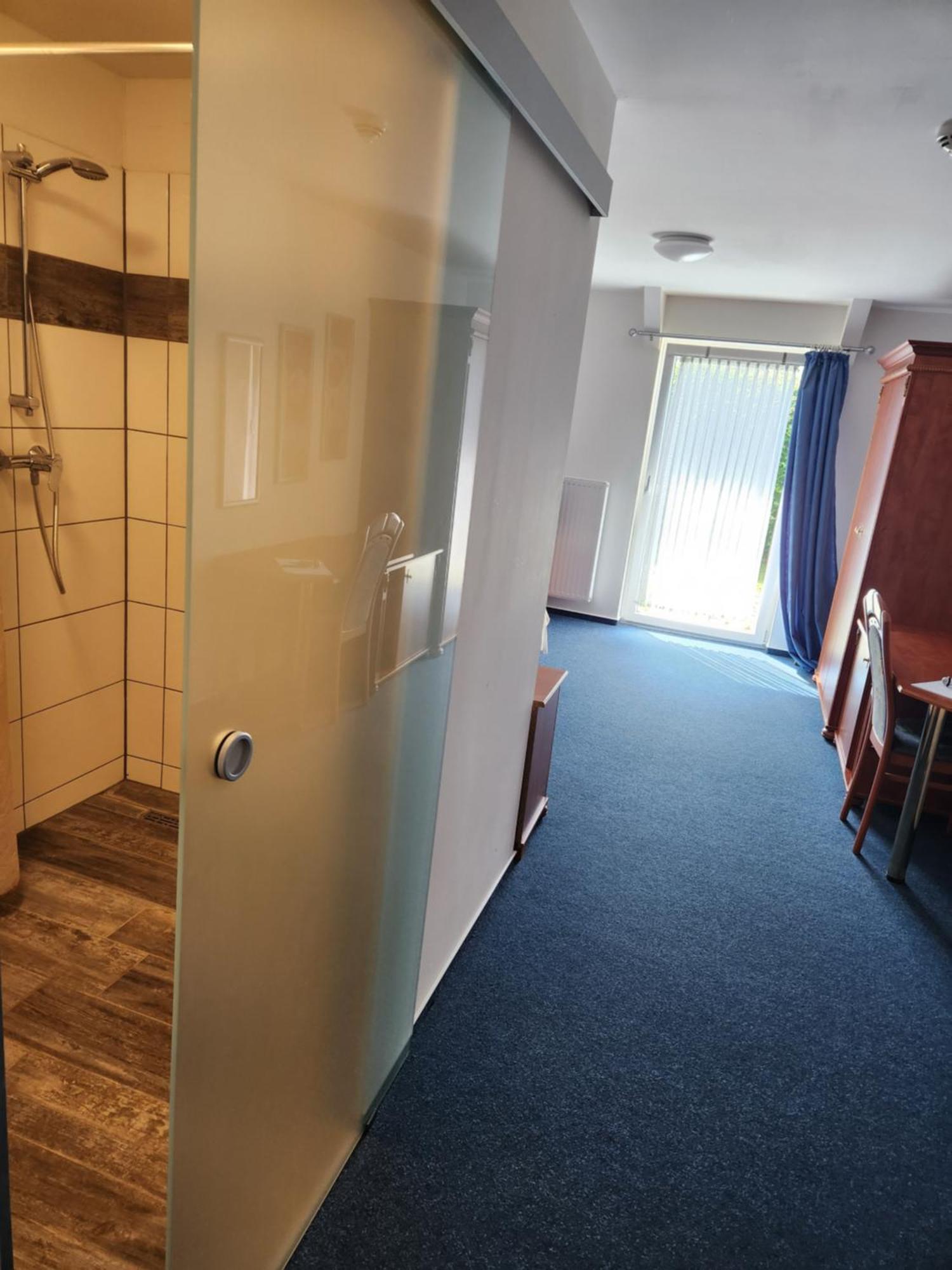 Hotel Hoyers In Pinneberg Prisdorf エクステリア 写真
